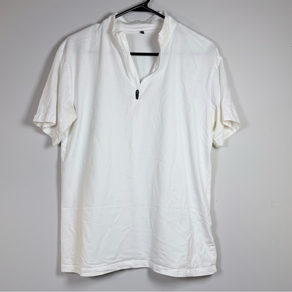Men's White Short Sleeve Athletic Shirt